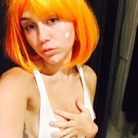 Miley Cyrus nipple slip